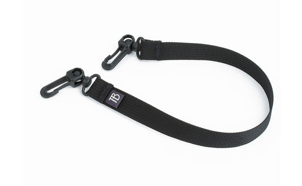 A 16-inch Black Key Strap with a snaphook at either end.